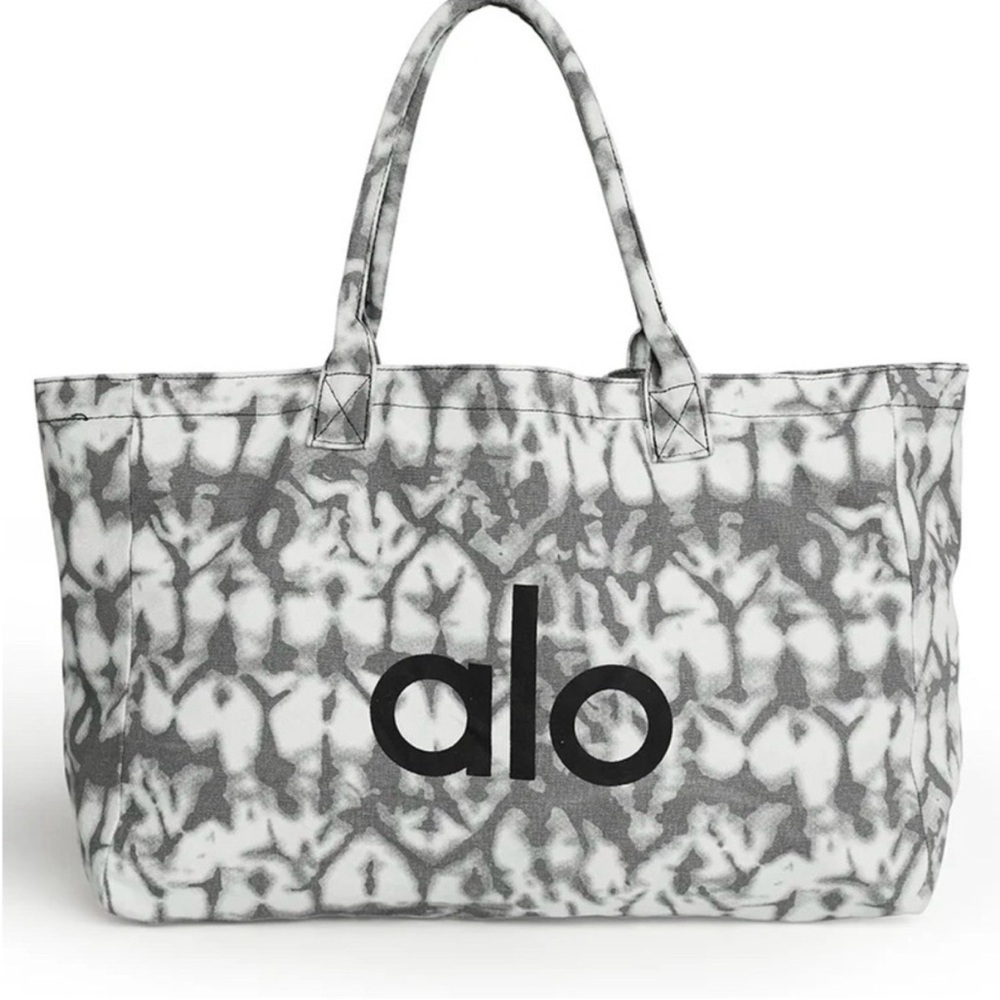 ALO Yoga Monochrome Patterned Tote Bag